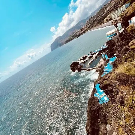 Seaview Walking To The