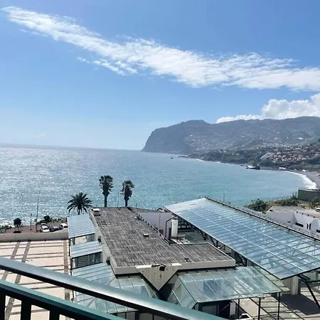 Seaview Walking To The