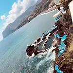 Seaview Walking To The فونشال